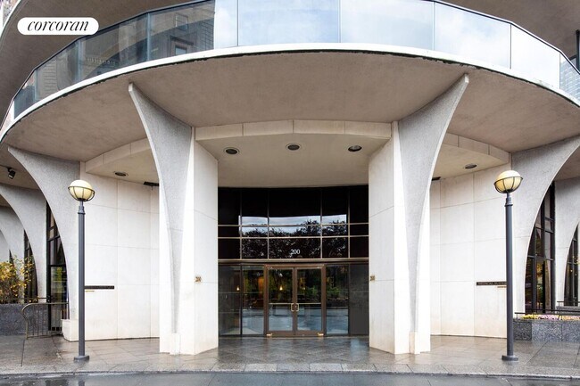 Photo - 200 Central Park S