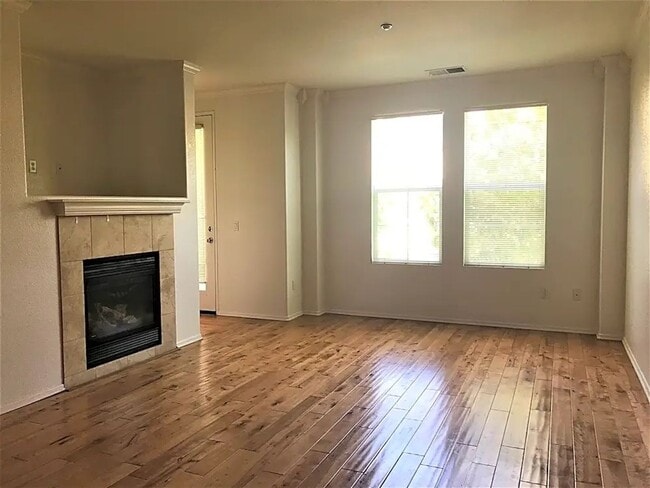 Photo - Charming 4 bedroom 4 bathroom in heart of East Lake!