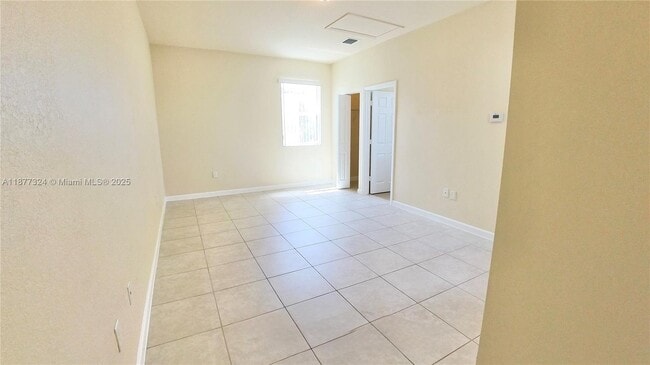 Photo - 9204 SW 170th Ct Apartamento Unidad studio