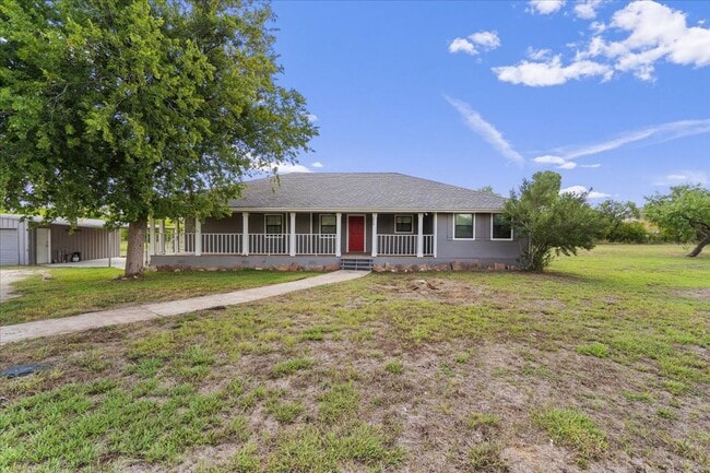 Building Photo - Great 3-Bedroom Home on Nearly 4 Acres For...