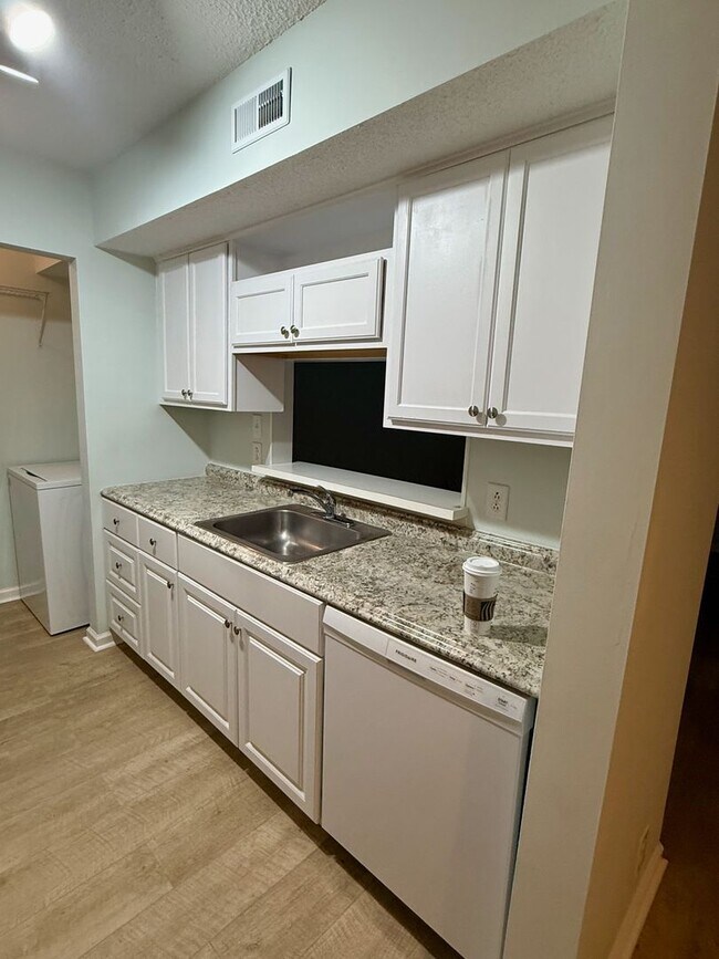 Photo - Comfortable coastal living in a convenient mid-island location! Available Now!