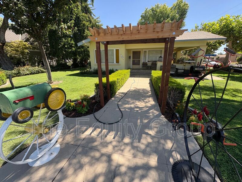 Photo - 1424 18th Ave