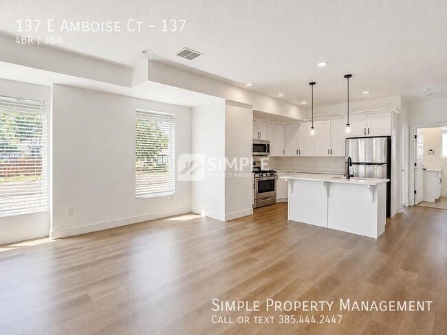 Building Photo - 137 E Amboise Ct Unit 137