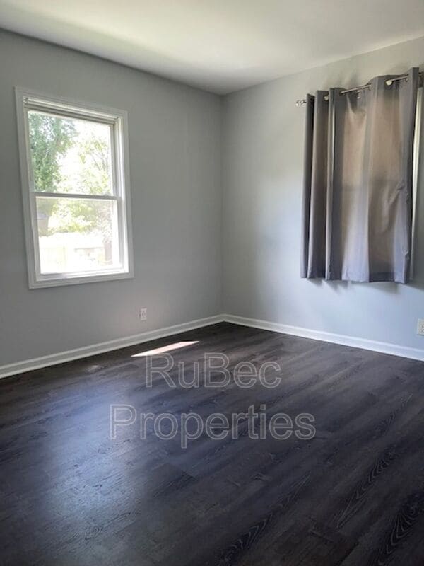 Photo - 1025 Holland Ave Unidad B