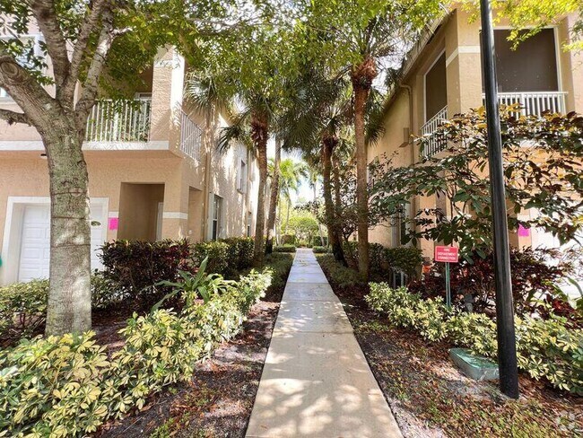 Building Photo - 117 Lighthouse Cir Unit J