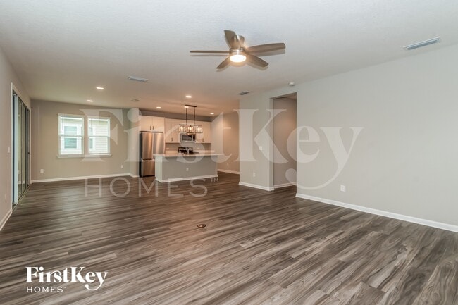 Photo - 2081 Amberly Dr
