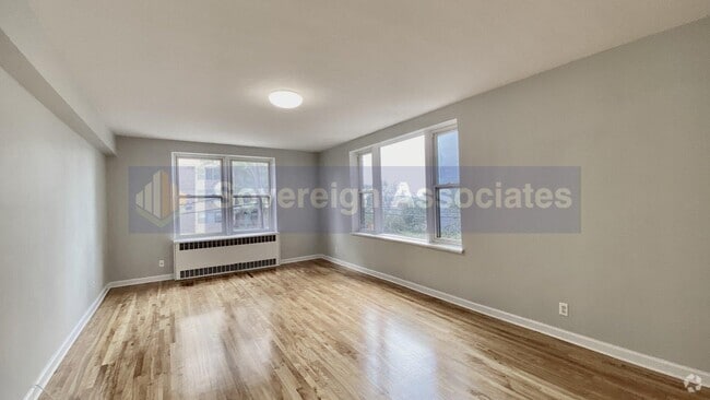 Building Photo - 500 Kappock St Unit 2B Rental