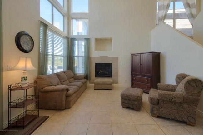 Photo - 1504 E Helen Way