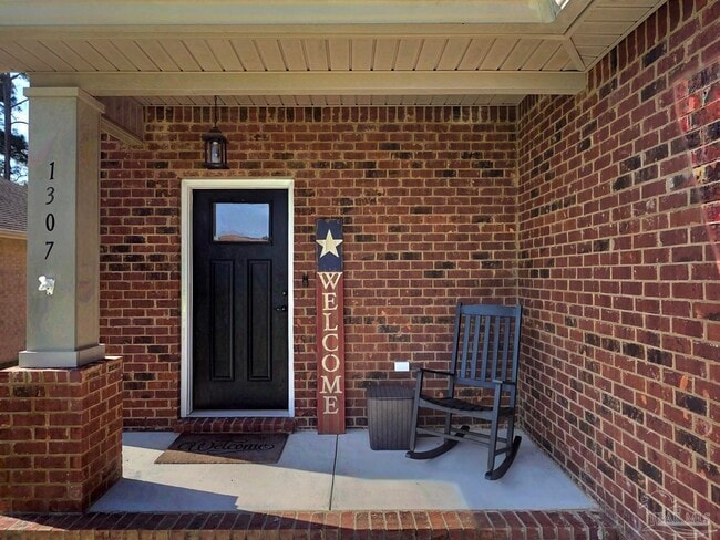 Photo - 1307 Heron Inlet