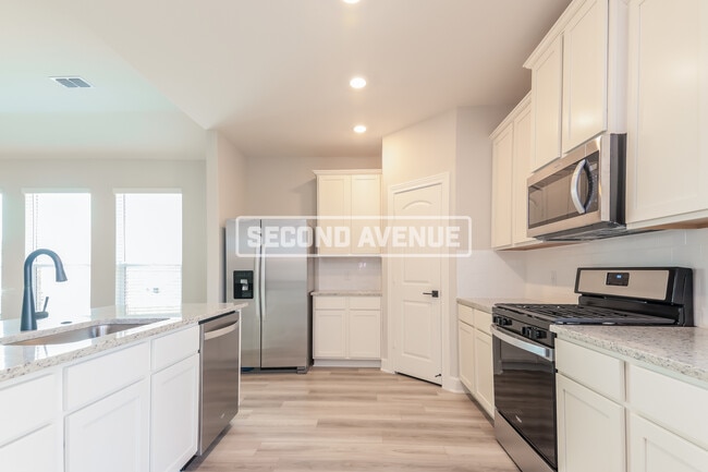 Photo - 832 Jackel Dr