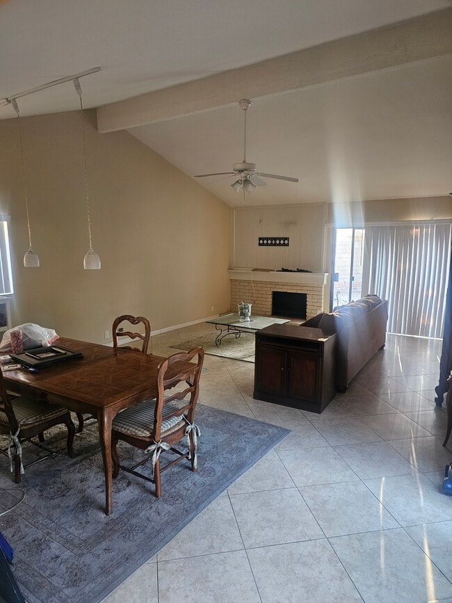 Photo - 2010 E Wellington Ave