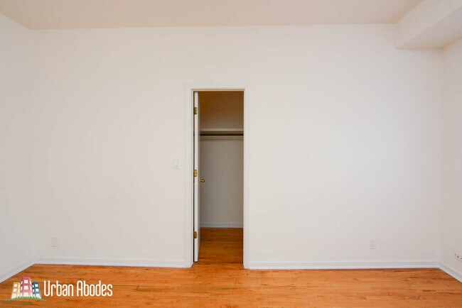 Photo - 1555 N Mohawk St Unidad 3C