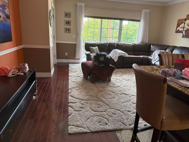 138-140-140 Avenue F Unit 1