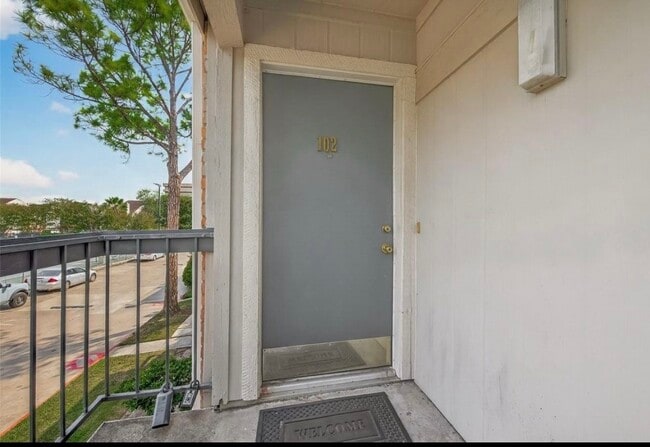 Photo - 7900 N Stadium Dr Unit 102