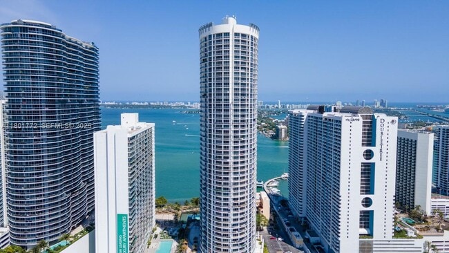 Building Photo - 1750 N Bayshore Dr Unit 2802