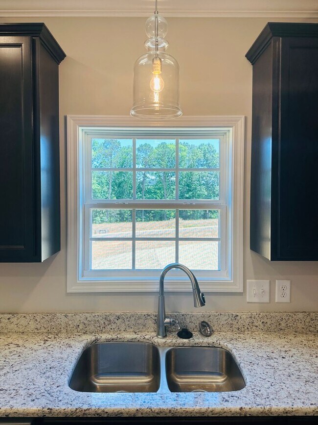 Photo - Beautiful Like-New 3 bed/2.5 bath w/ 2-car garage & fenced in backyard available June 24th!