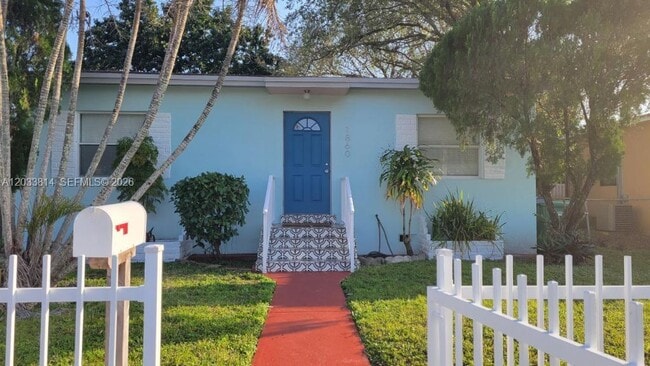 Photo - 1860 NW 52nd St