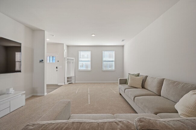 Photo - 27 Crowberry Dr