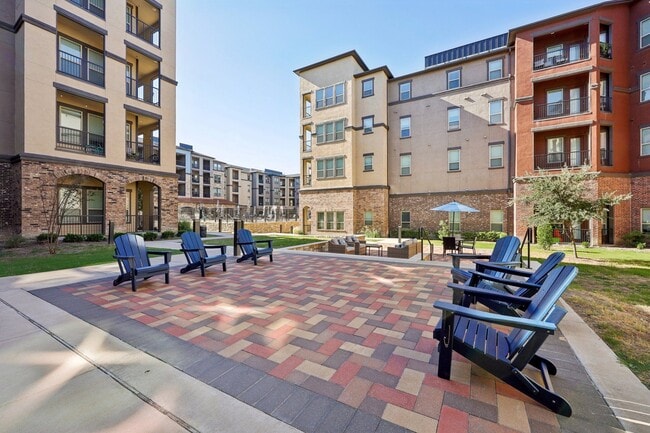 Luxia Craig Ranch
