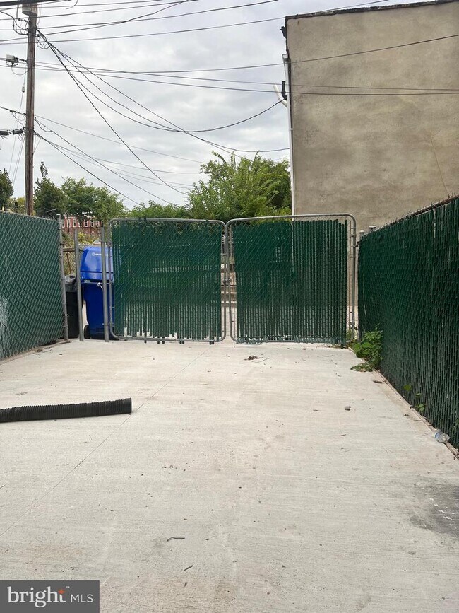 Photo - 1107 N Fulton Ave