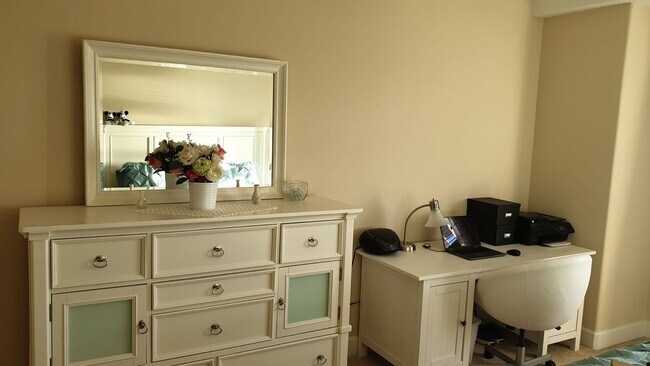 Photo - Stunning 3 bedroom top floor in Toscana FULLY FURNISHED Unit 443