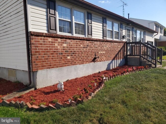 Photo - 836 Townsend Blvd