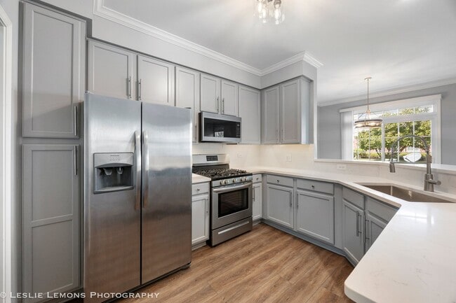 Photo - 24022 Walnut Cir