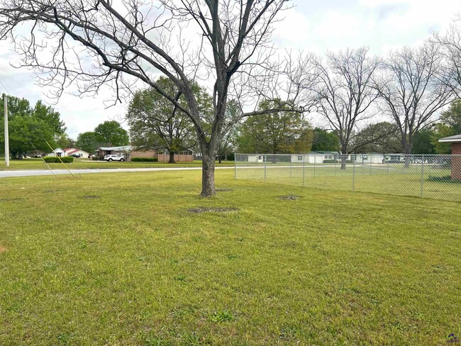 Photo - 482 Lake Joy Rd