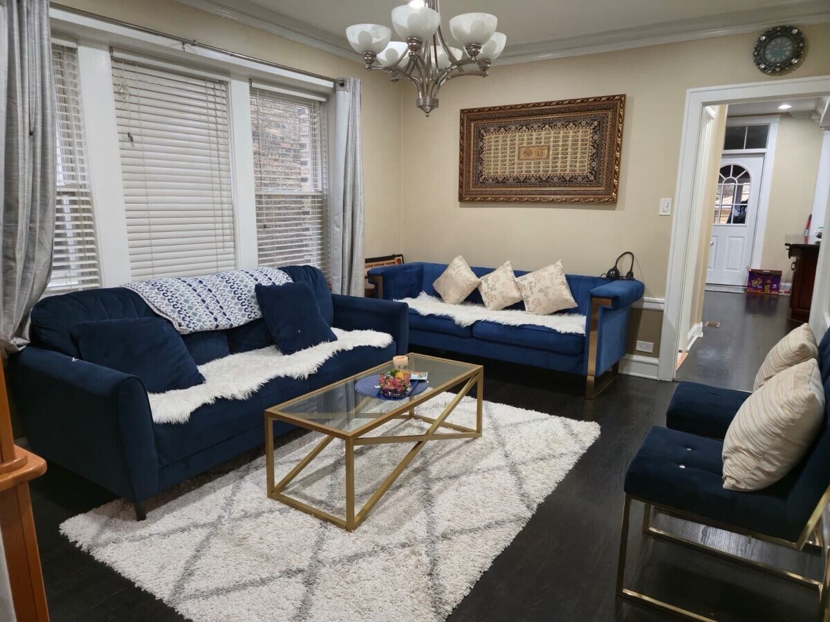 Photo - 5822 N Spaulding Ave Unidad Apartments for rent