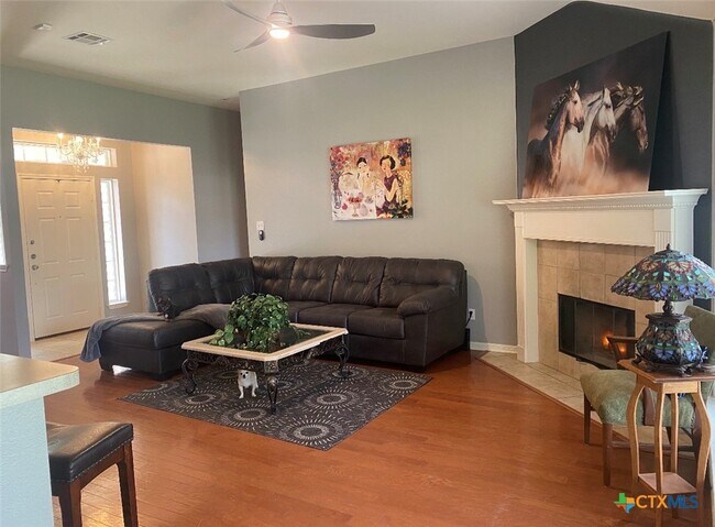 Photo - 5704 Meadow Wood Dr