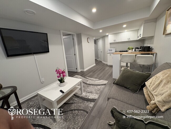 Photo - Modern 1-Bedroom Basement Apartment with In-Unit Laundry – Niagara Falls Unit 2