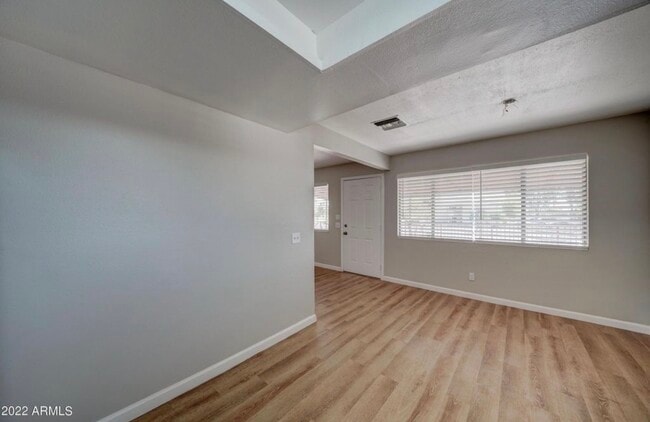 Photo - 5301 W Campbell Ave Unit 4