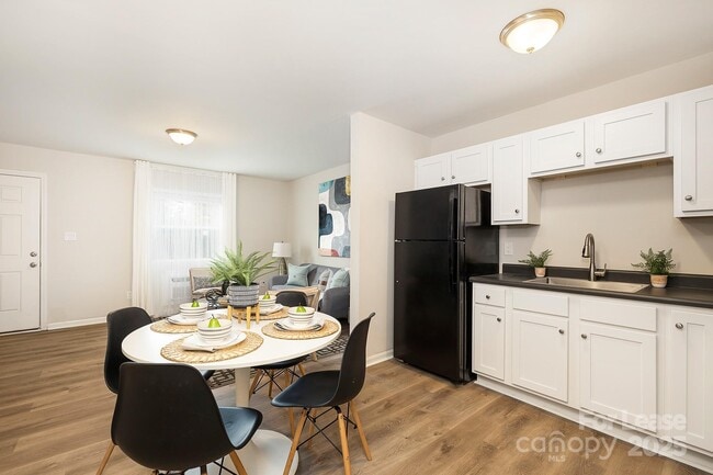 Photo - 1850 Lowell Bethesda Rd Apartamento Unidad 7