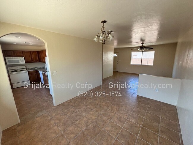 Photo - 5015 S Park Ave Unidad A