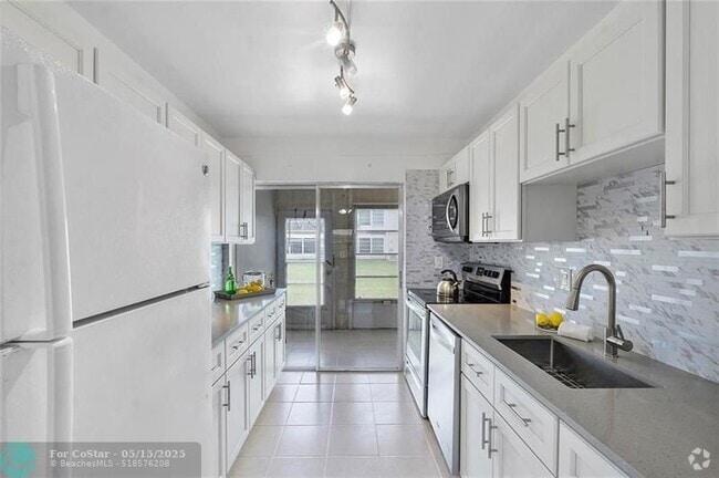 Building Photo - 7500 NW 5th Ct Unit 104 Rental