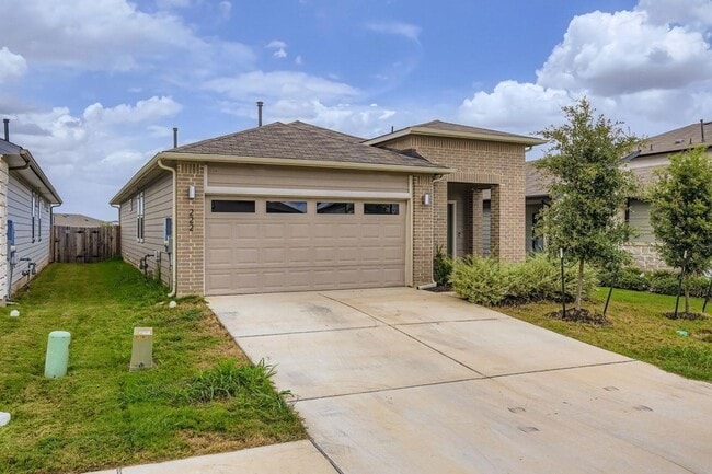222 New Hampton Wy