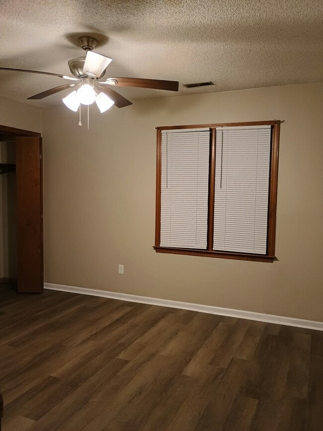 Photo - 120 Homeplace Ct