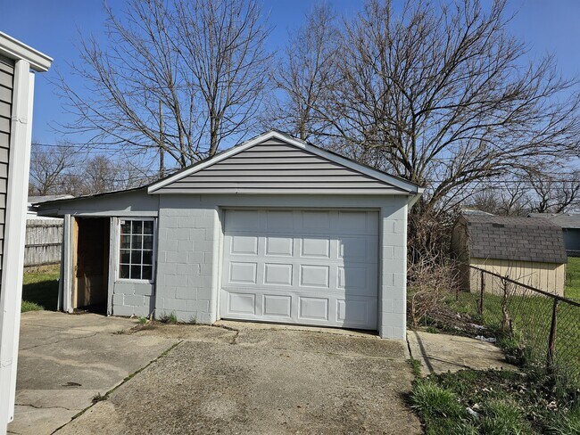 Photo - 1610 E 26th Ave