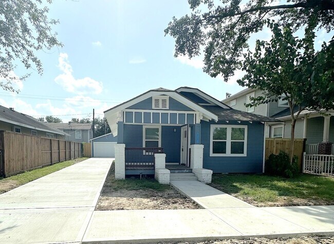 Building Photo - 1209 Cordell St