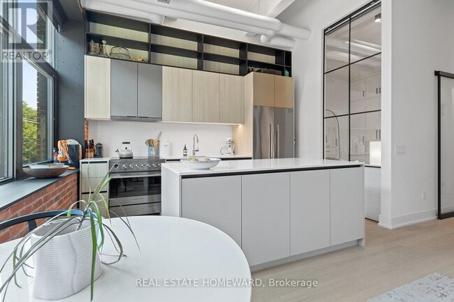 Photo - 150 Logan Ave Unité 207