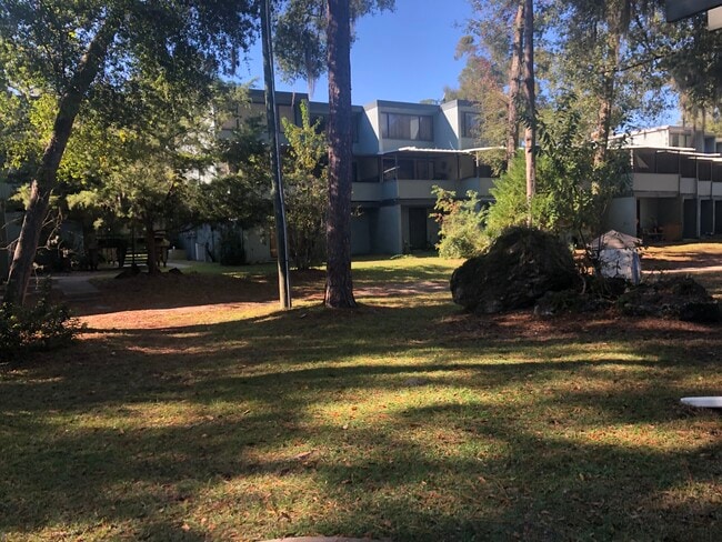 Building Photo - 609 SW 75th St Unit 102