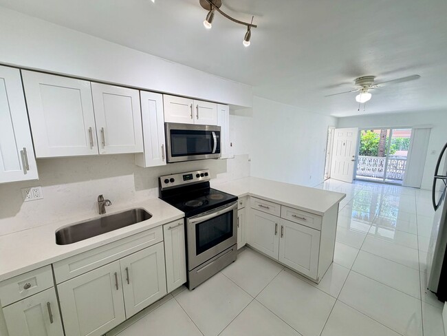 Photo - 1057 SW 7th St