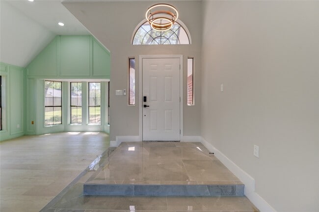 Photo - 1901 Canyon Creek Ct