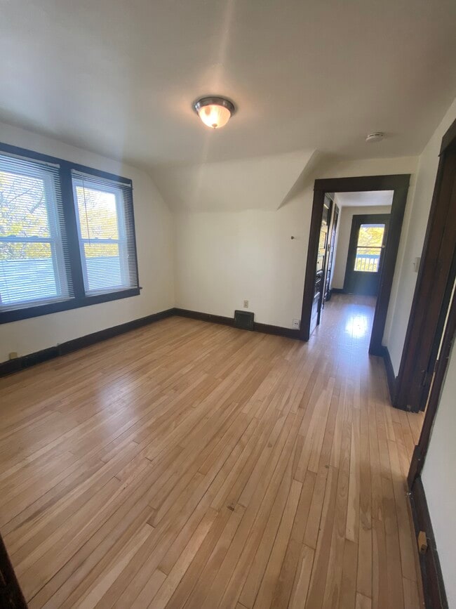 Photo - 1242 E Mifflin St Unit #3