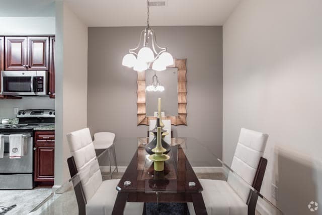 2BR,2BA,-1200SF