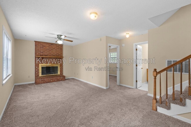 Photo - 3638 Karleen Rd