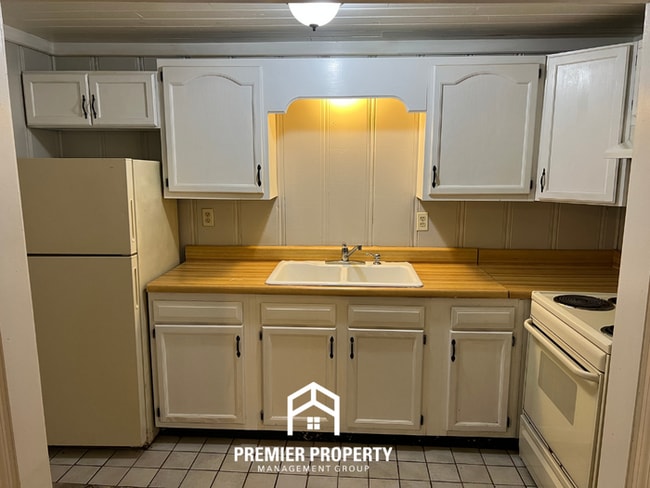 Photo - Cozy 1BR Apartment Near Downtown Huntsville w/ Bright Windows & Yard Access