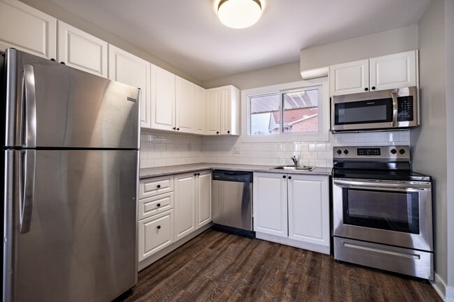 Photo - Millwood Brownstones