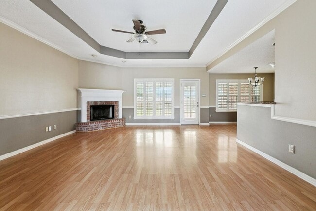 Photo - 308 Willowdale Blvd