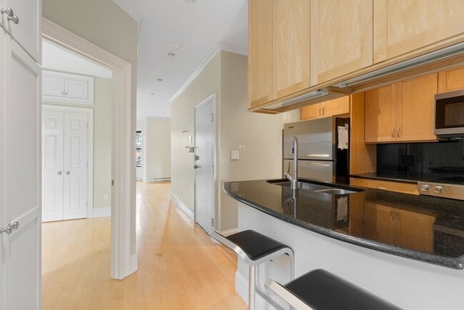 Photo - 17 Follen St Unit 4